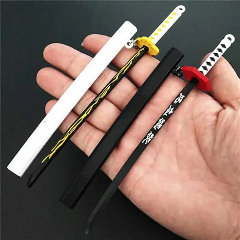 Брелок для ключей мини брелок в стиле аниме клинок призрака катана рассекающий