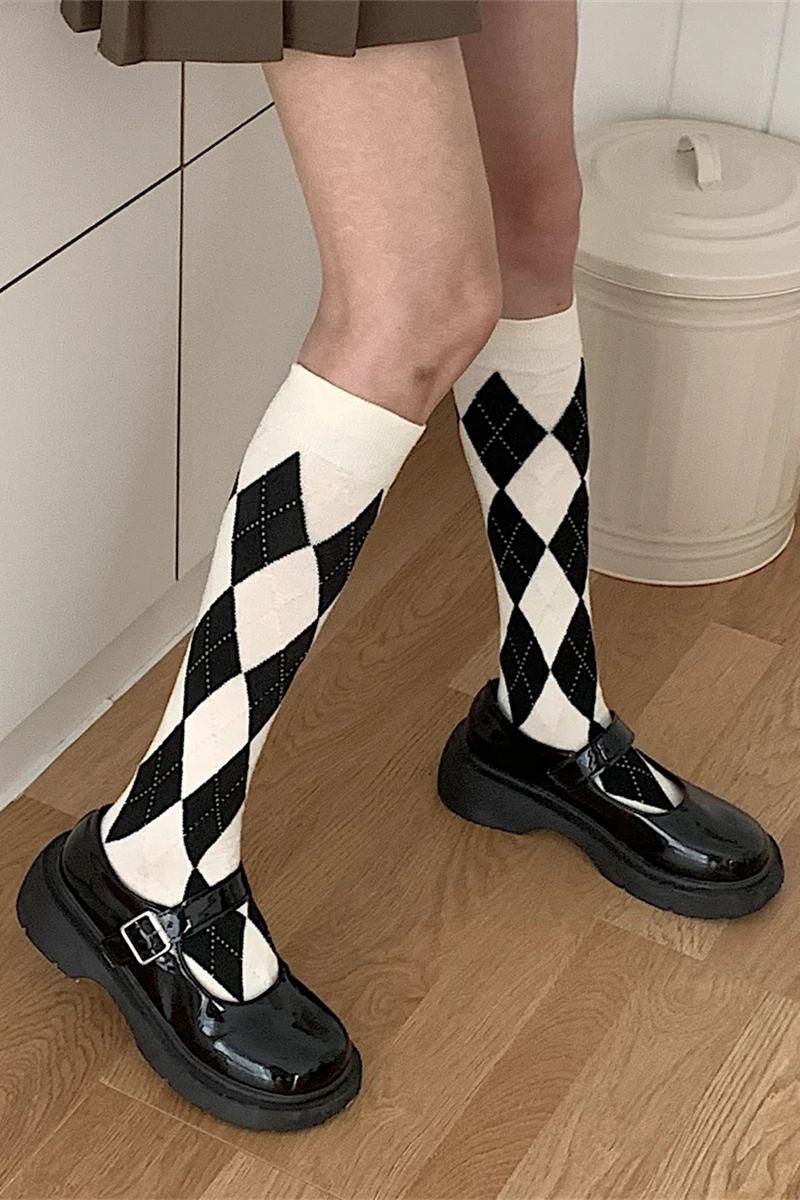 New 2022ins College Style Diamond Stockings Female Spring and Summer Students Thin Tube Socks and Long Tube Comfortable Cotton s