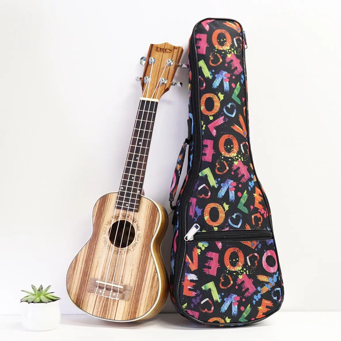 

21 / 23 / 26 Inch Portable Ukulele Bag 3 Types Durable 10mm Sponge Soft Case Gig Ukulele Mini Guitar Waterproof Backpack