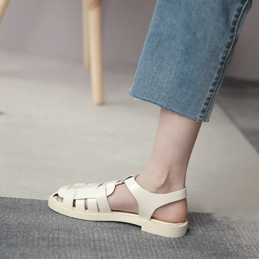 

QUTAA 2021 Cow Patent Leather Cut Outs Summer Casual Female Shoes Round Toe Square Heel Slingback Buckle Women Sandals Size34-39