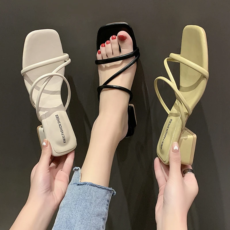 

Square heel Slippers Casual High-Heeled Shoes Lady Slipers Women Slides Med Block Luxury Soft 2021 PU Rubber Scandals Rome Basic