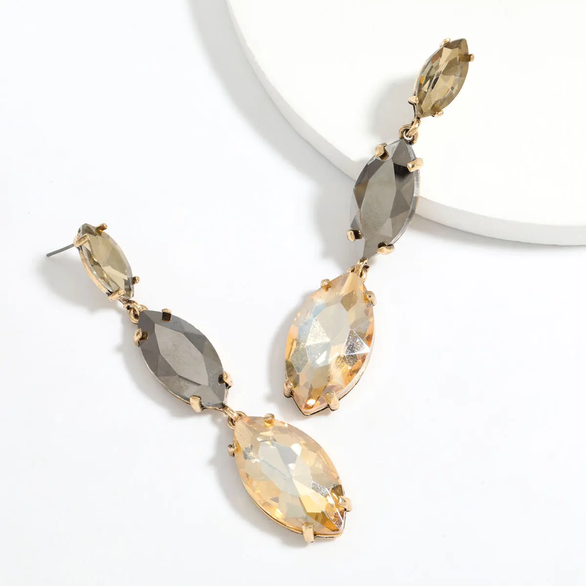 

Autumn Simple Metal Rhinestone Geometric Earrings Campus Party Fashion Dangle Earrings Women's Elegant Accessories