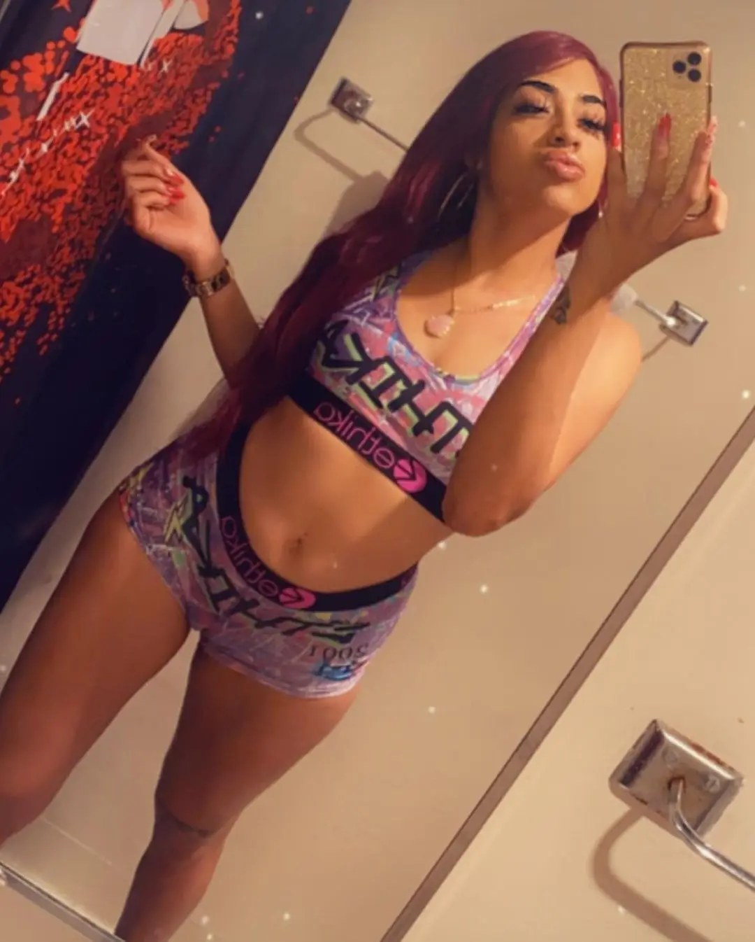 

Hot Sale Novelty 2021 Sexy Style 2 piece Women Set Tank Top Short Pants Hollow Out Beach Age Reduction Ethika Set