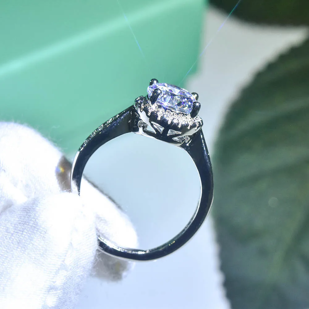 

Luxury Crystal Stone Zircon Diamond Ring Silver Saphire Stone 2 Carat Wedding Engagement Ring for Women Fashion Jewelry Gifts