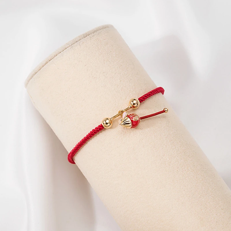 

2020 year of the rat popular zodiac year red rope mouse lady bracelet ins woven zodiac plating real golden preservation