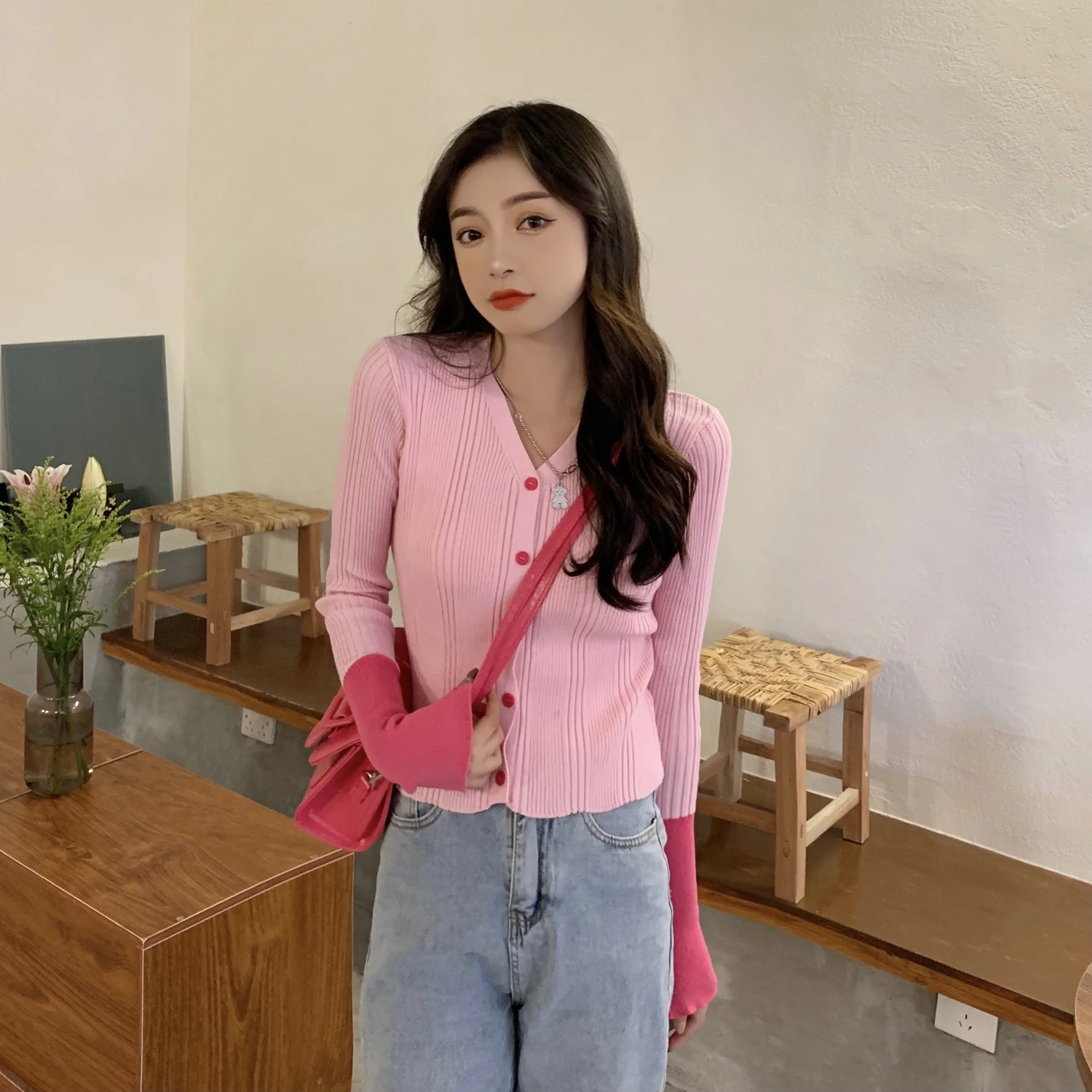 Женский свитер Кардиган с длинным рукавом и V-образным вырезом |