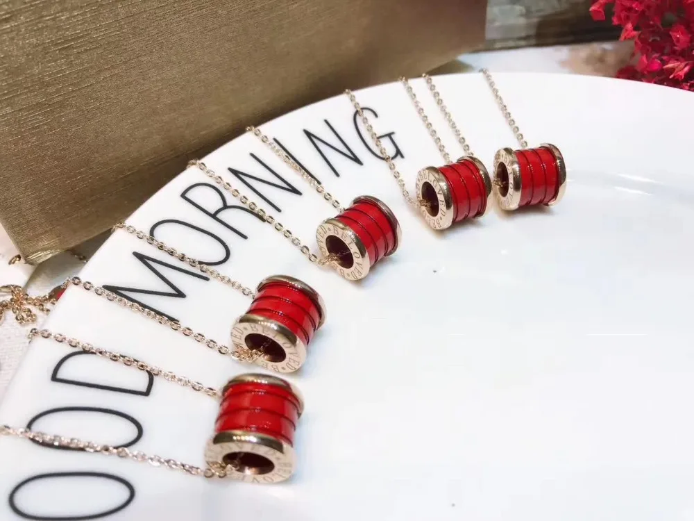 2021 Новый Год счастливый классический кристалл от Swarovski черная красная керамика