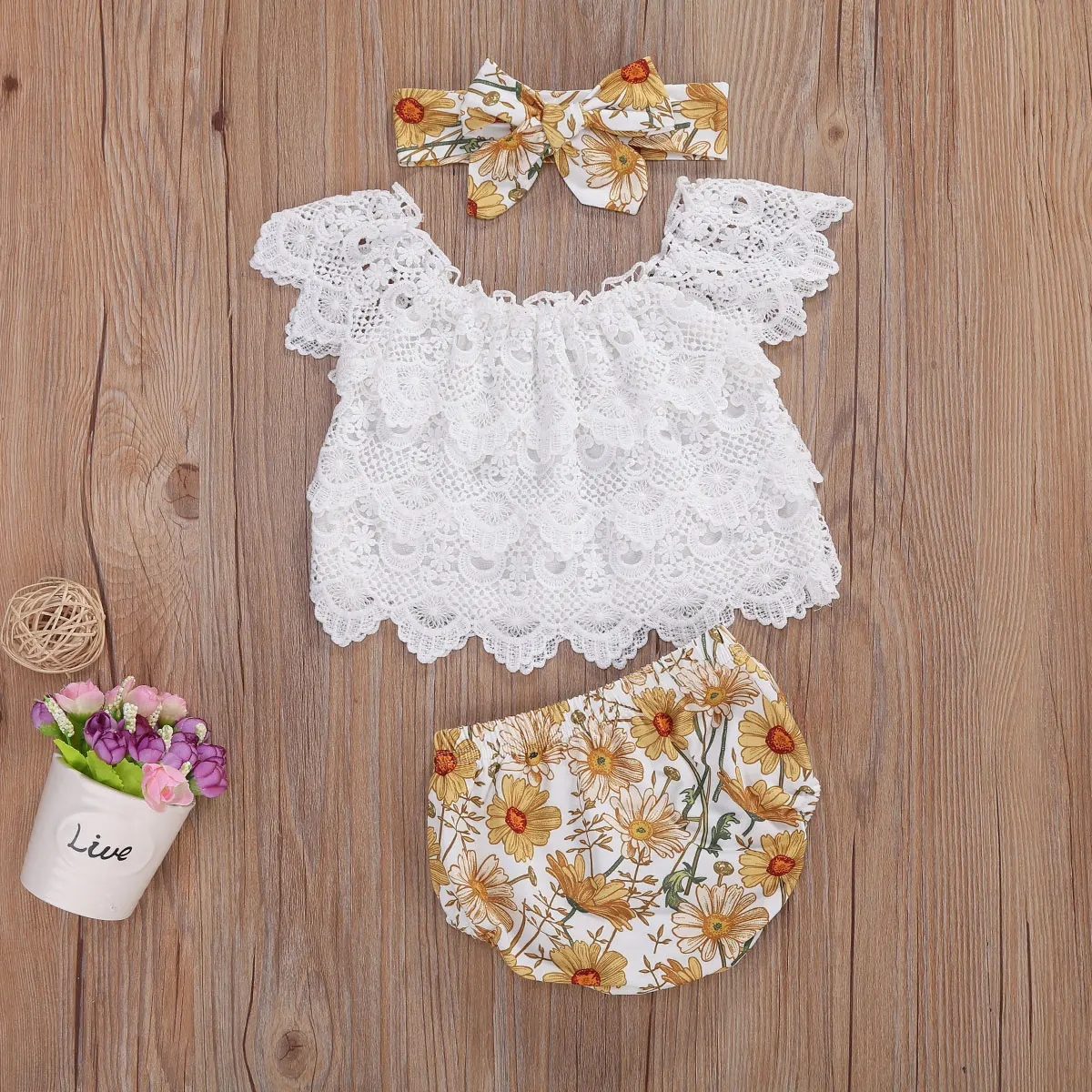 Новинка Комплект из 3 предметов Одежда для маленьких девочек Кружевной топ с