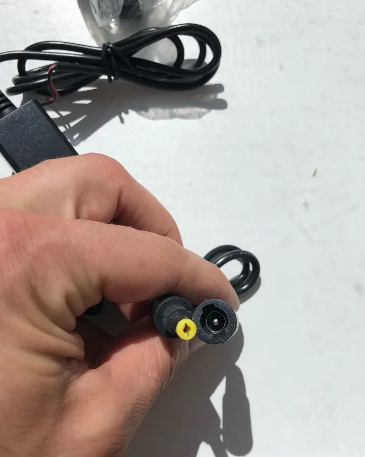 Электрическое автомобильное водонепроницаемое зарядное устройство на руль