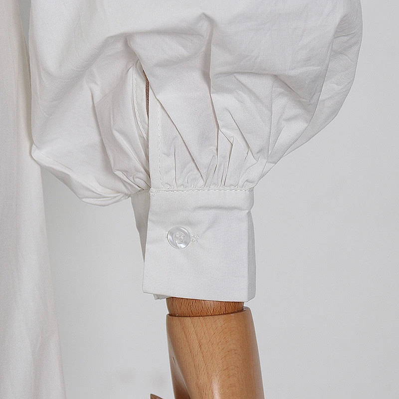 TWOTWINSTYLE элегантные босоножки рубашка с галстуком бабочкой и Для женщин V образным