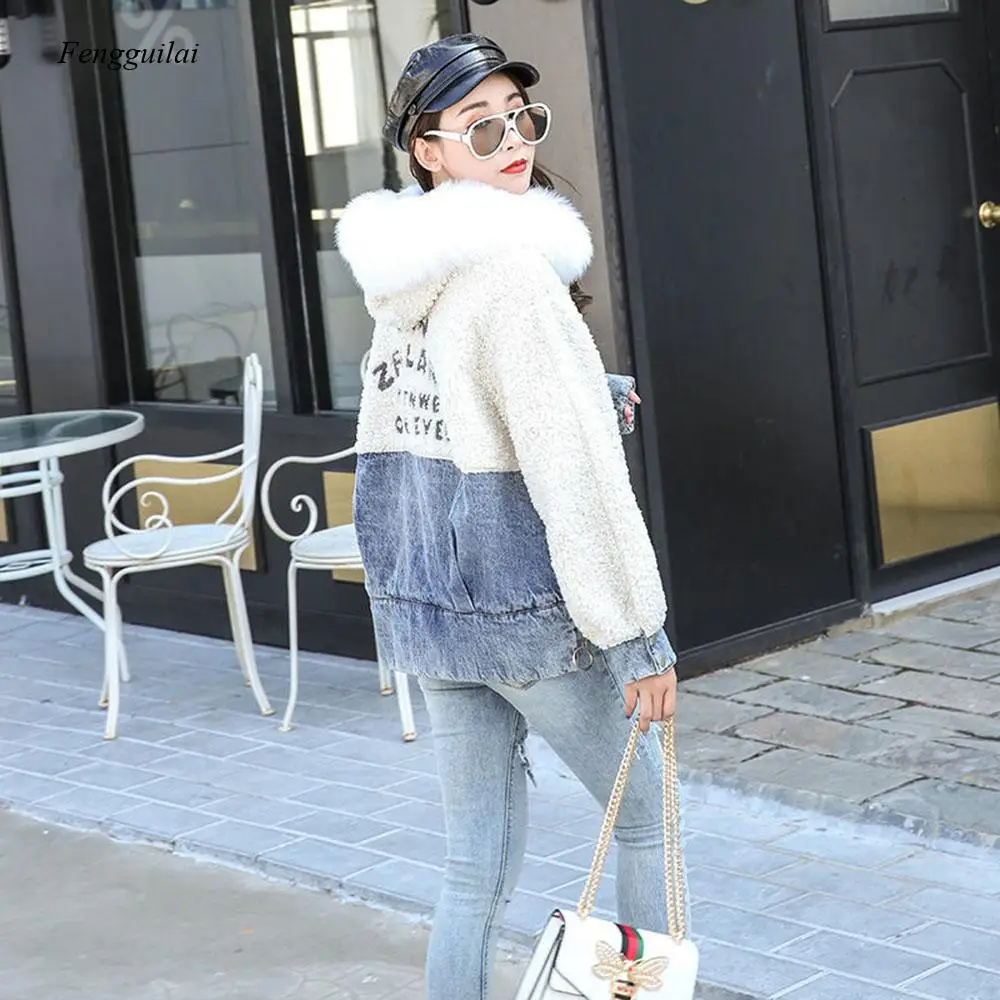 

Женская джинсовая куртка с капюшоном, теплая зимняя куртка из искусственной овечьей шерсти с плюшевым воротником, 2021