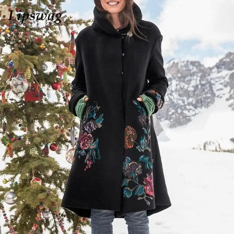 

Пальто женское Шерстяное на пуговицах с капюшоном и карманами