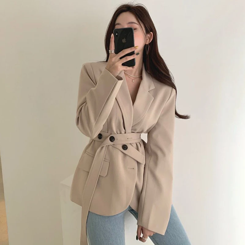 

SHENGPALAE 2021 Spring Female Casual suit coat Notched Collar Long-sleeved Single Breasted Loose Minimalist Blazer With Belt