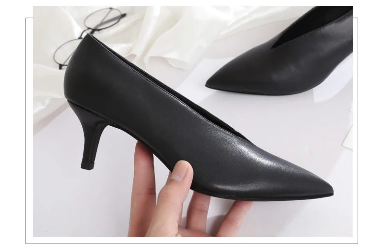 Женская обувь Новинка осени 2019 на высоком каблуке шпильке с острым носком Модная