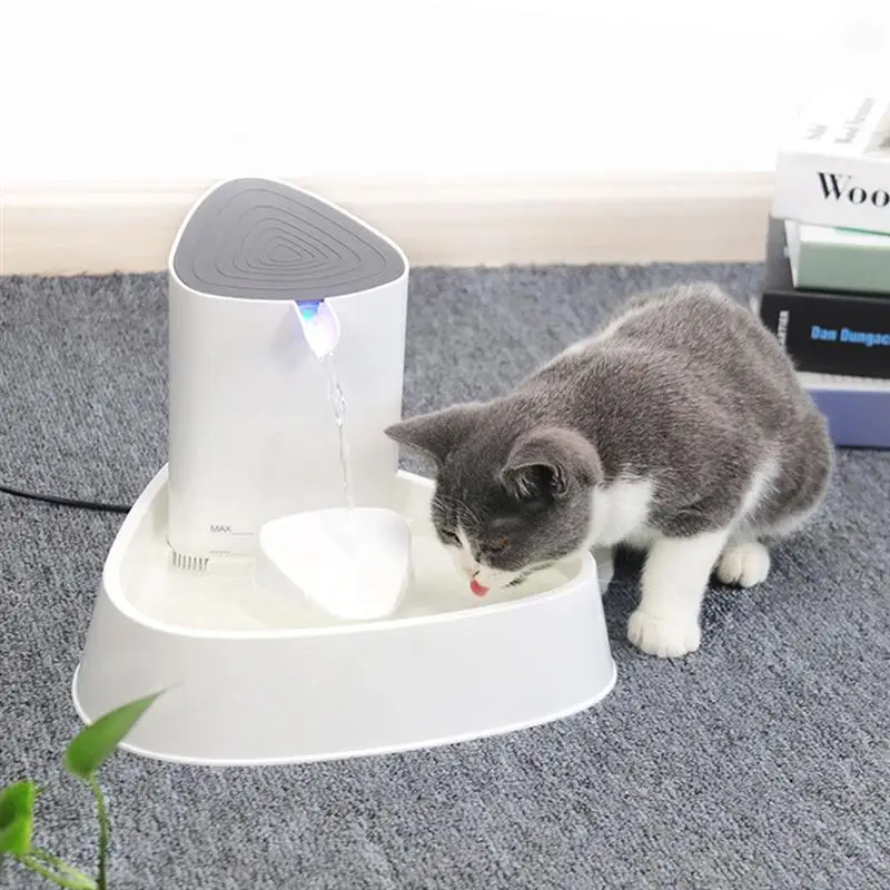 Светодиодный фонтанчик для кошек и собак Электрический бесшумный фильтр