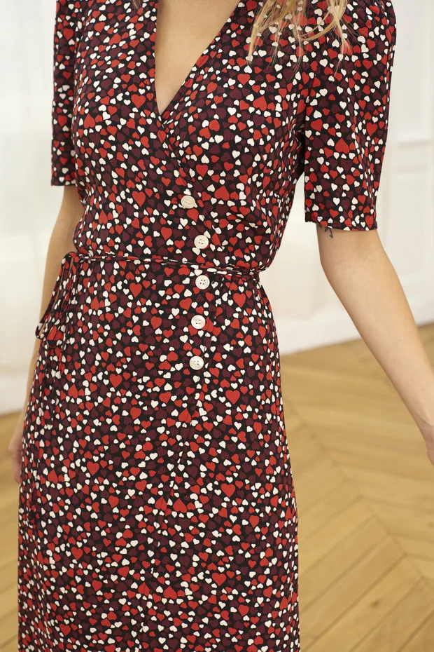 

Women Silk Hearts Print Wrap Midi Dress Ladies V-Neck Short Sleeve Slim Waist Lace-up SpringDresses With Buttons Holiday 2021