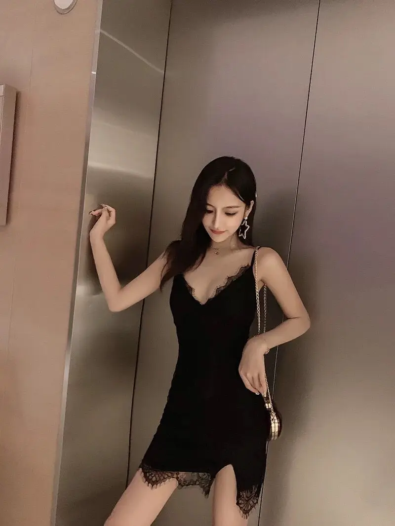 

2021 Summer New Nightclub Sexy Lace Low Cut V-neck Split Tight Bag Hip Suspender Dress