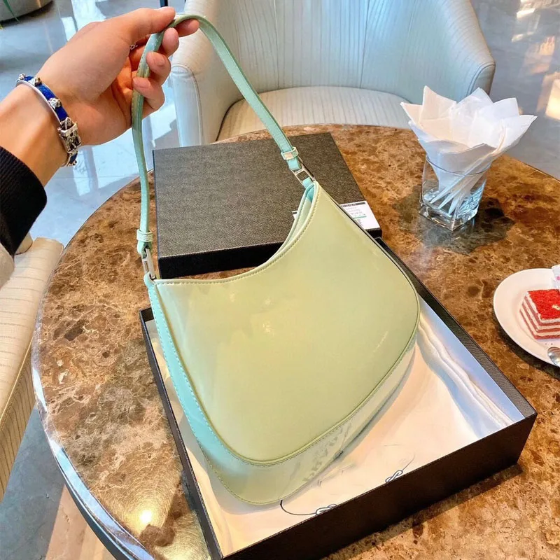 

Custom women's bags