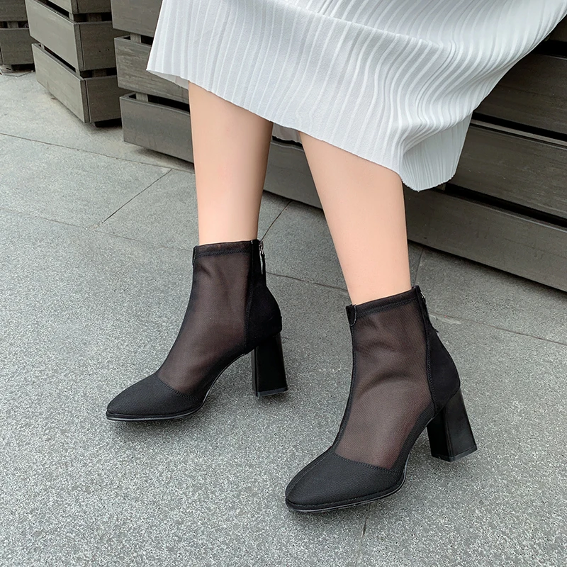 

2020 summer new thin section breathable wild tide thick high-heeled single shoes mesh hollow Martin boots cool boots female X227