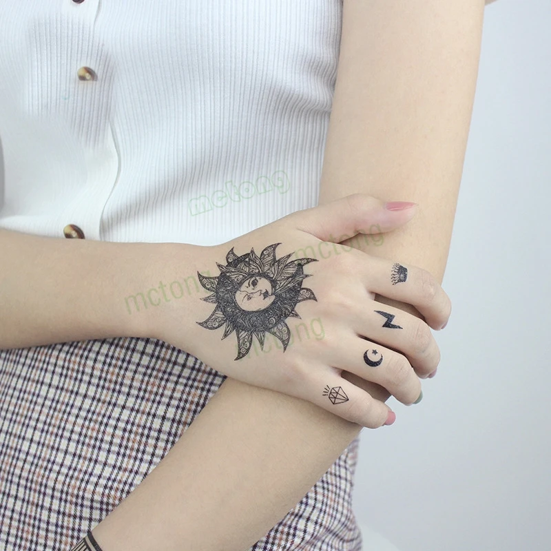 Водонепроницаемый Временные татуировки Стикеры s Индия рисунок солнце и луна