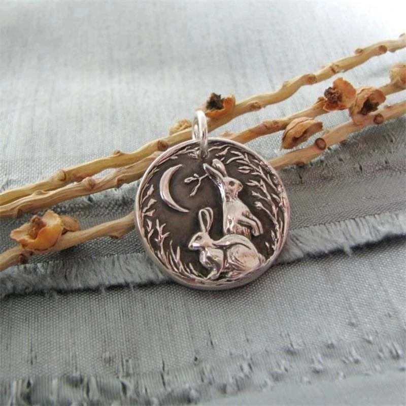 

Rabbit Hares Pendant Necklaces for Women Men Wedding Engagement Necklace Fashion Party Jewelry Gifts Statement Necklace
