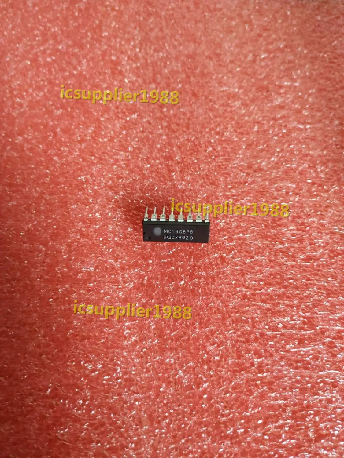 

Мультипликационный корпус MC1408P8 DAC 8BIT: DIP16 2 шт./лот