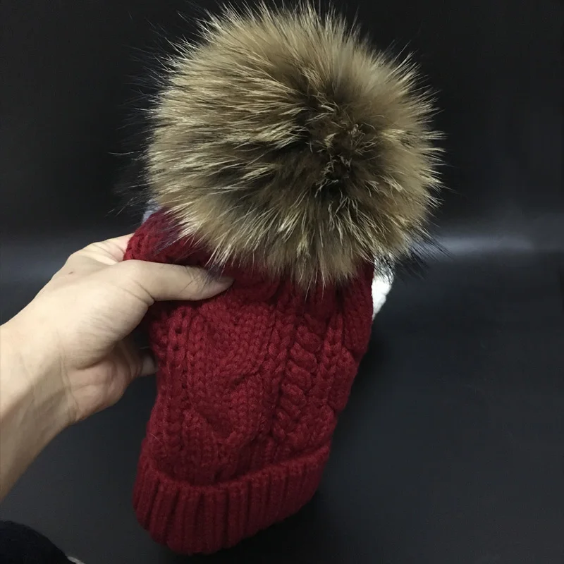 Skullies Beanies зимняя женская шапка теплая шапка Модная брендовая вязаная теплая шапка 18 см меховая шапка с помпоном модные шапки для отдыха - Цвет: red wine