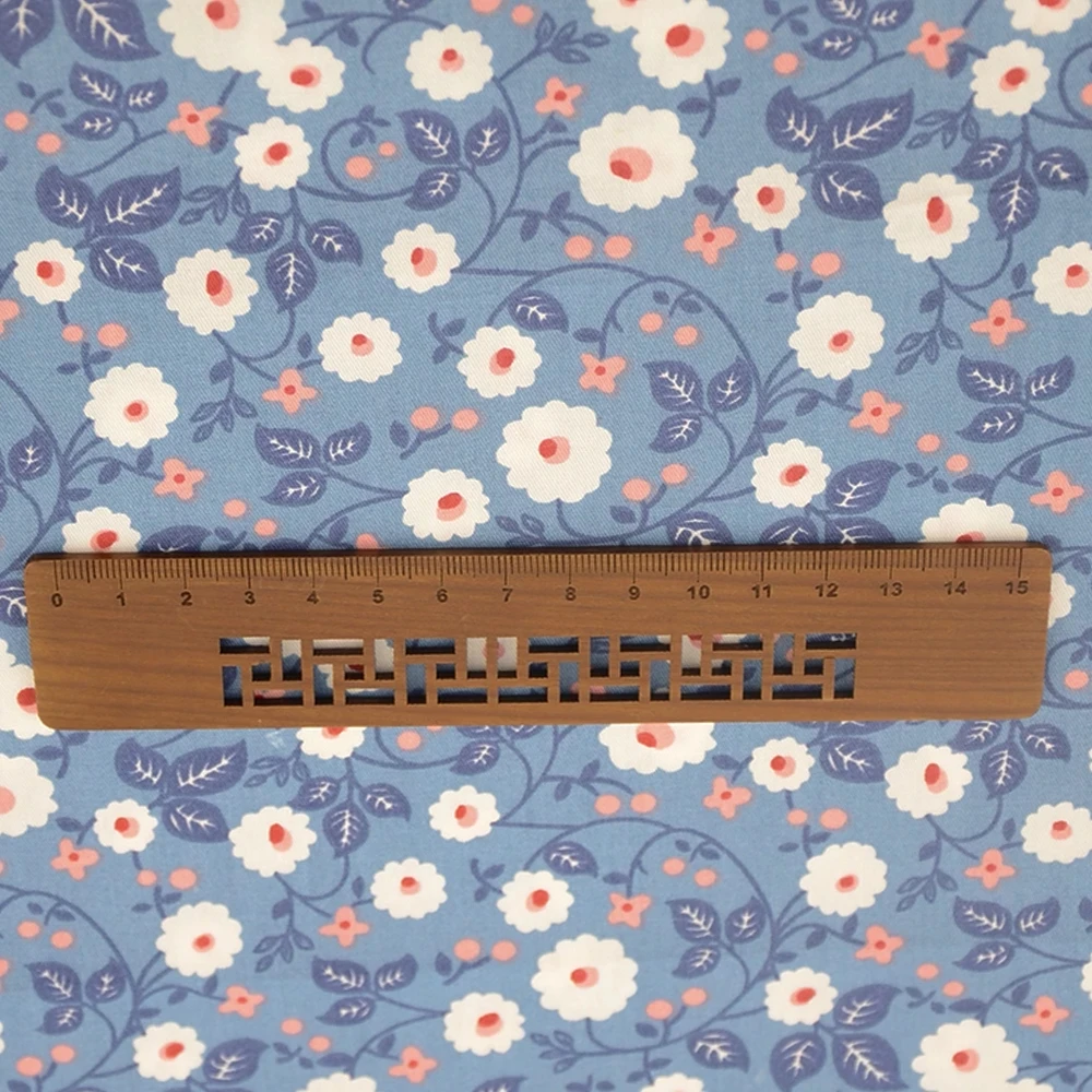 Хлопковая саржевая ткань Booksew с голубым цветочным принтом лоскутное шитье