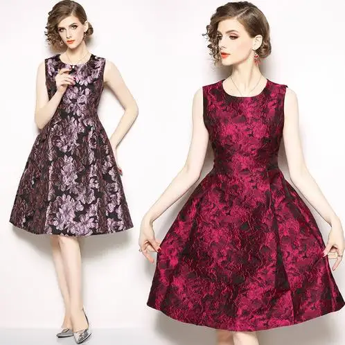 Женское жаккардовое платье винтажное подиумное без рукавов модель LJ277 на осень