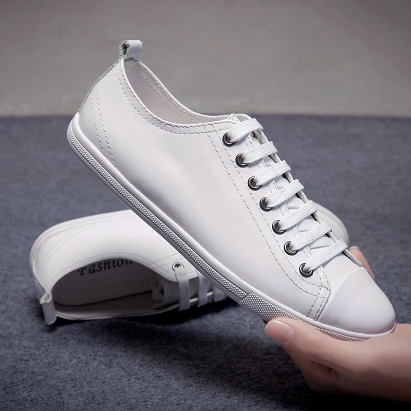 Кроссовки мужские черные Нескользящие на плоской подошве для весны и осени |