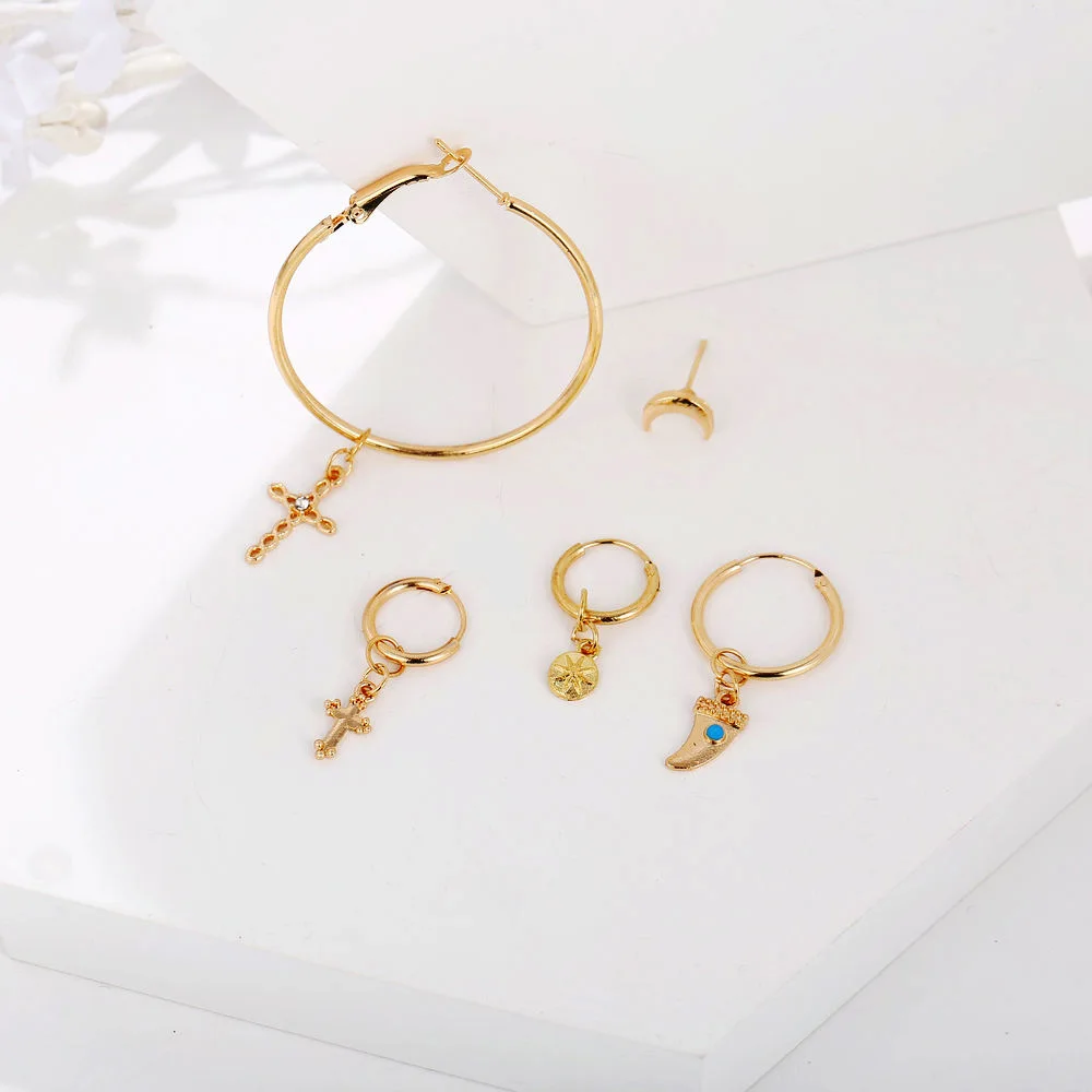 Женские маленькие круглые серьги золотого цвета с крестиком в стиле панк модные