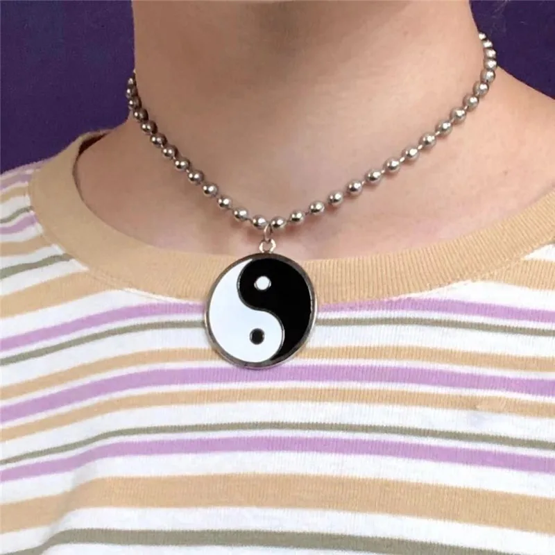 

2021 Vintage Harajuku Goth Geometry Tai Chi Metal Pendant Choker Necklace For Women Men Egirl Punk Hip Pop Cool Fashion Jewelry