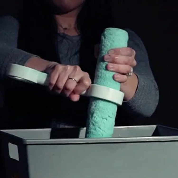 

ABS Blue Paint Roller Saver Easy to Clean Paint Roller Suitable for Different Sizes of Covers Cleaning Tool