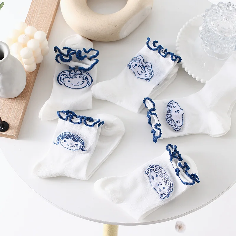 

School Girls Summer Low Cut Bear Tag White Socks Casual Dress Crew Boat Socks Women