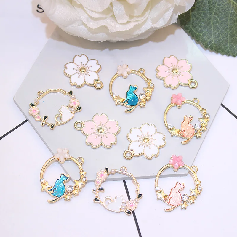 

5Pcs Zinc Alloy Golden 3D Mini Enamel Flowers Cat Pendant Charms for DIY Earring Fashion Jewelry Earrings Making Accessories
