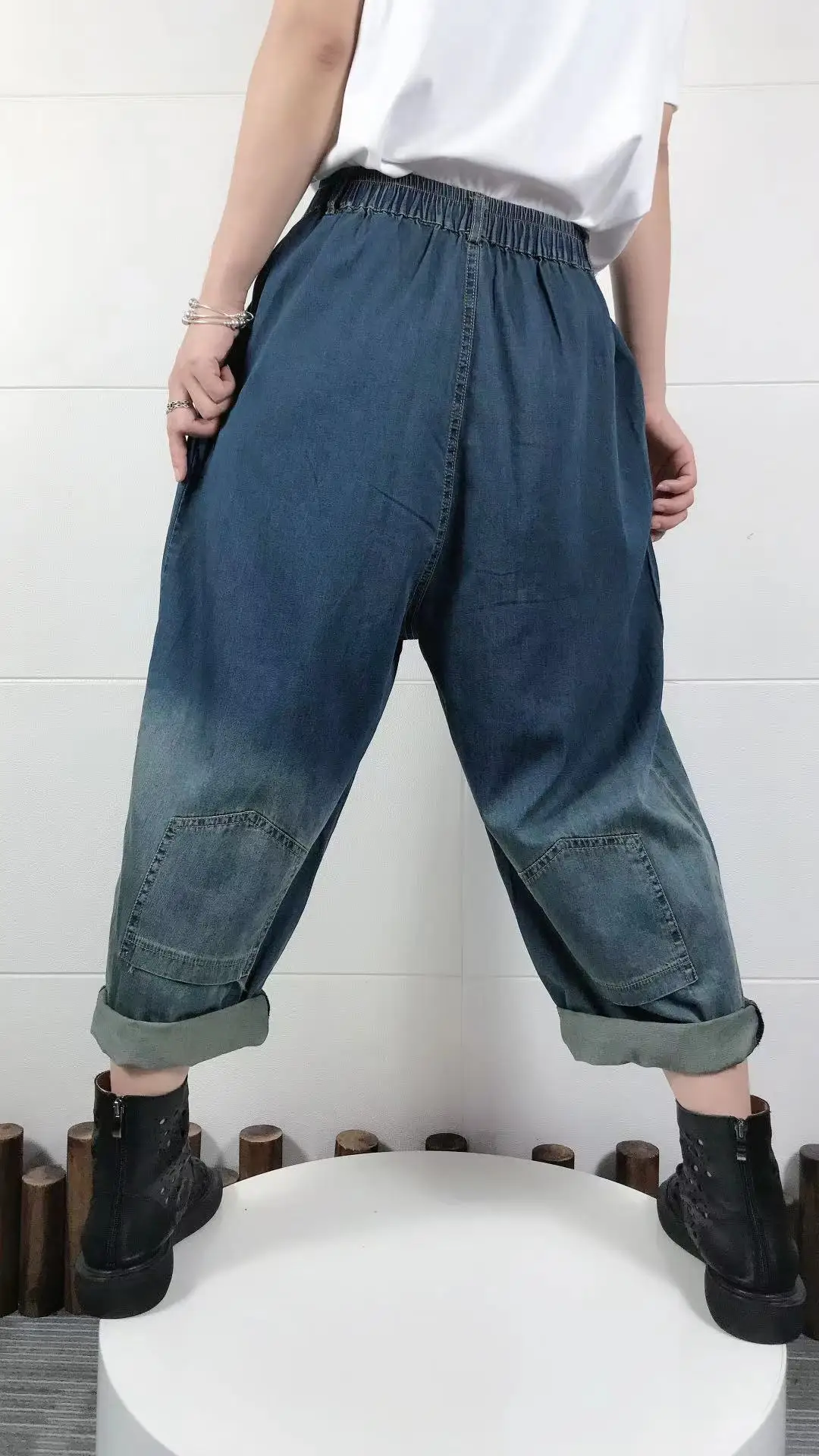 

SuperAen Summer 2021 New Plus Size Elastic Waist Jeans Women's Thin Fashion Wide-legged Cross-pants Women