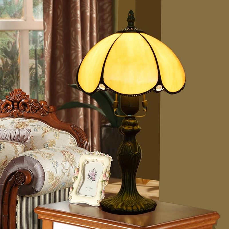 

12 inch Creative American Country Garden Grape Glass Table Lamp Vintage Tiffany handmade art bar hotel restaurant bedroom lamp