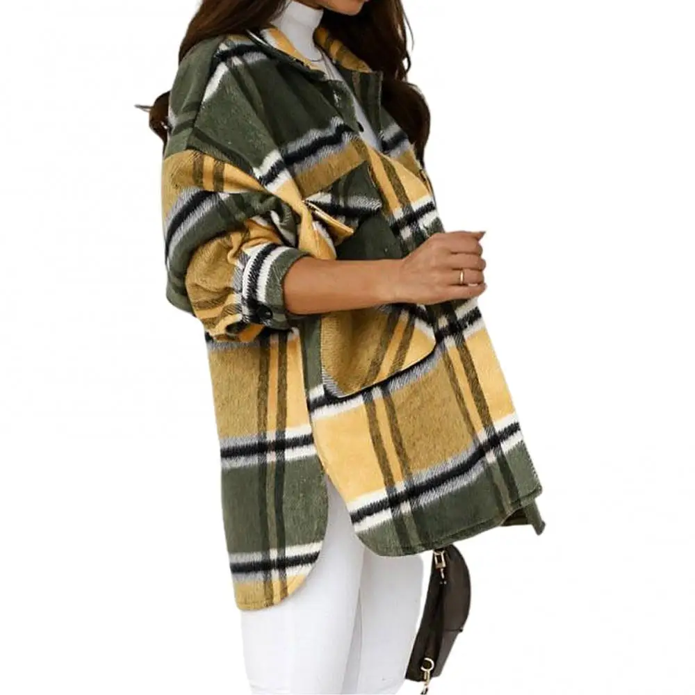 

Куртка женская осенняя клетчатая однобортная с отложным воротником и длинными рукавами