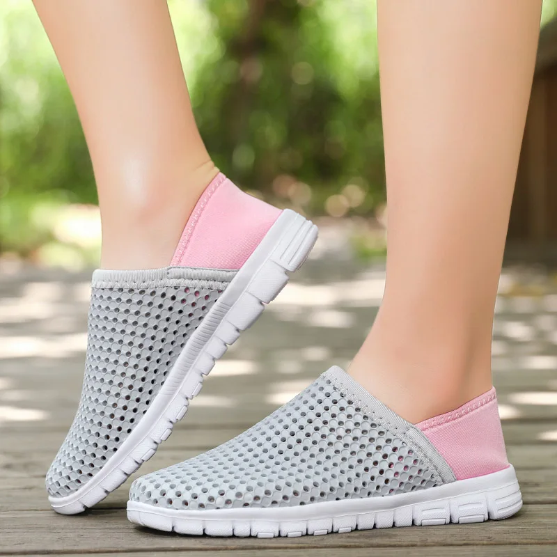 Повседневная женская обувь на плоской подошве Слипоны для женщин Легкая дышащая