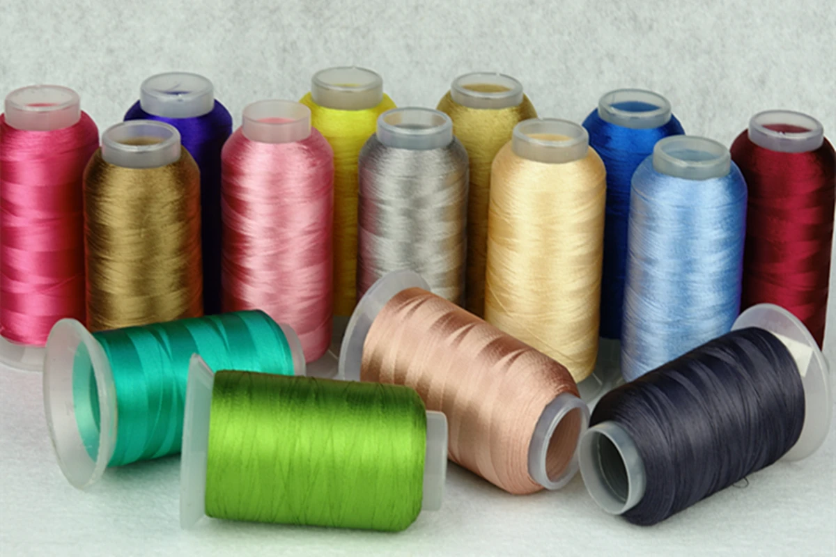 Швейная и вышивальная машина Simthread нить из вискозы 24 цвета | Дом сад