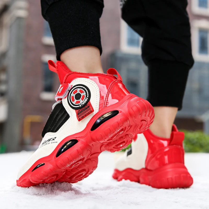 

New Kids Basketball Sneakers Comfortable Warm Plush Shoes for Children Winter Fur School Sports Running Trainers Toddlers Shoes