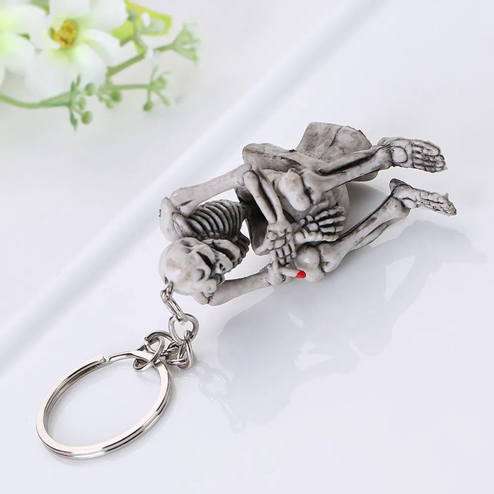 Автомобиль туалет брелок со скелетом человека Форма цепочка для ключей