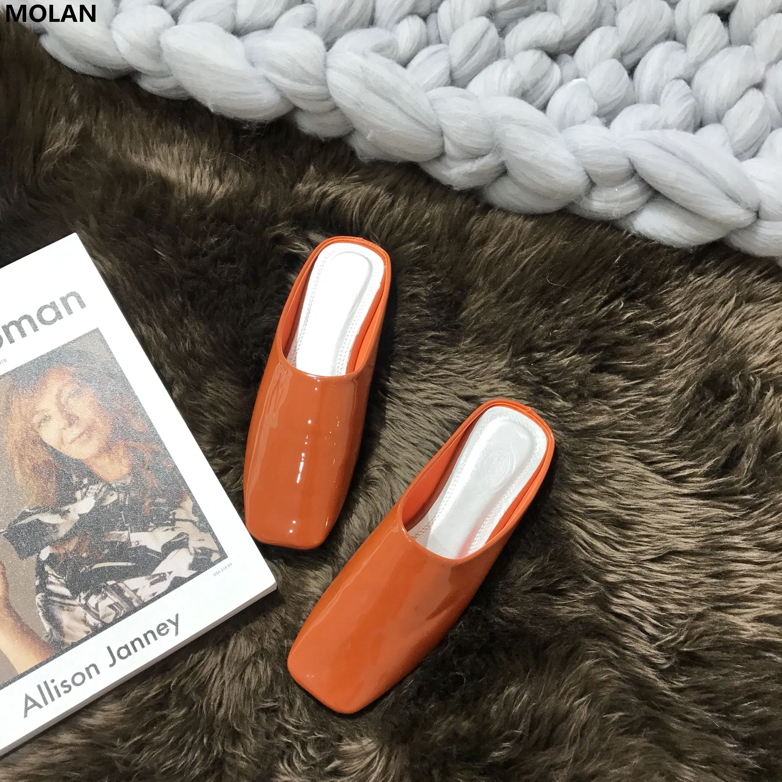 Брендовые дизайнерские кожаные шлепанцы MOLAN с квадратным носком на мягкой