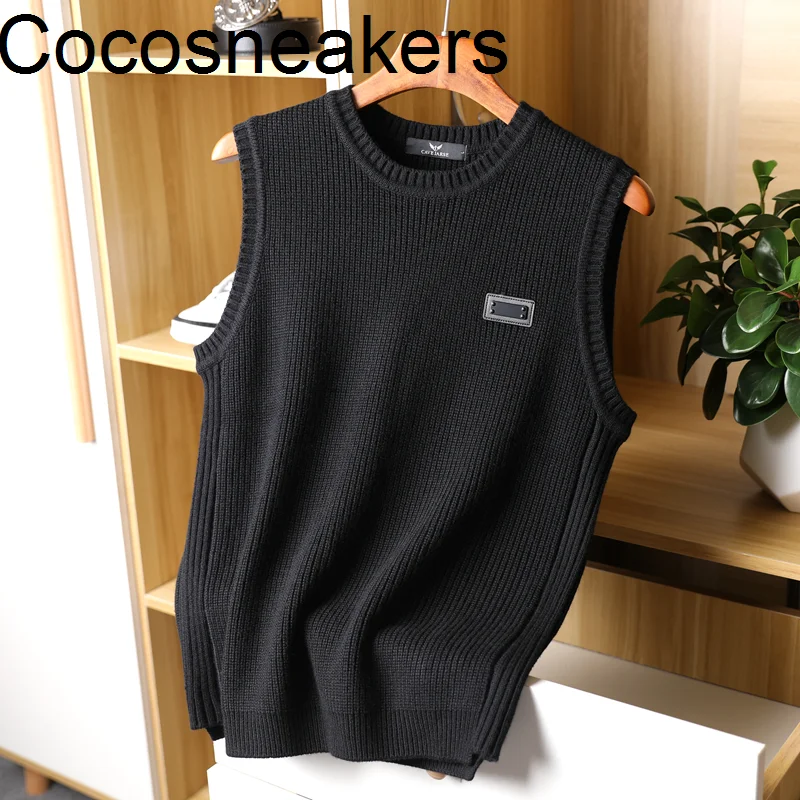 

fashionable, Alok strongly recommends vest, the new men's simple sweater and versatile, quality and affordable sweater vest