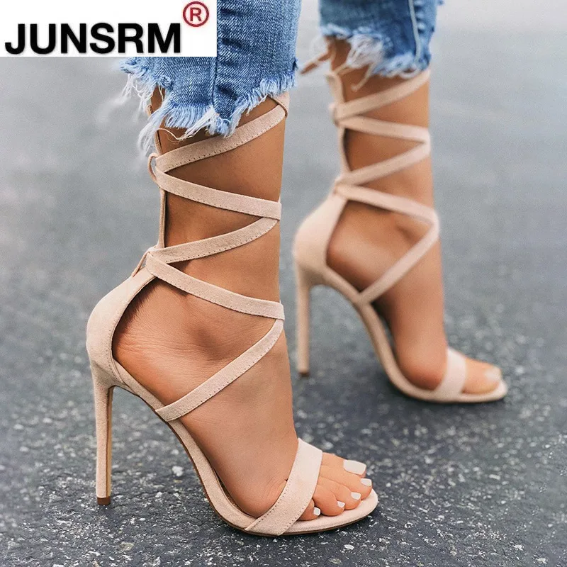 

Женские летние однотонные босоножки на шпильке с ремешком на щиколотке