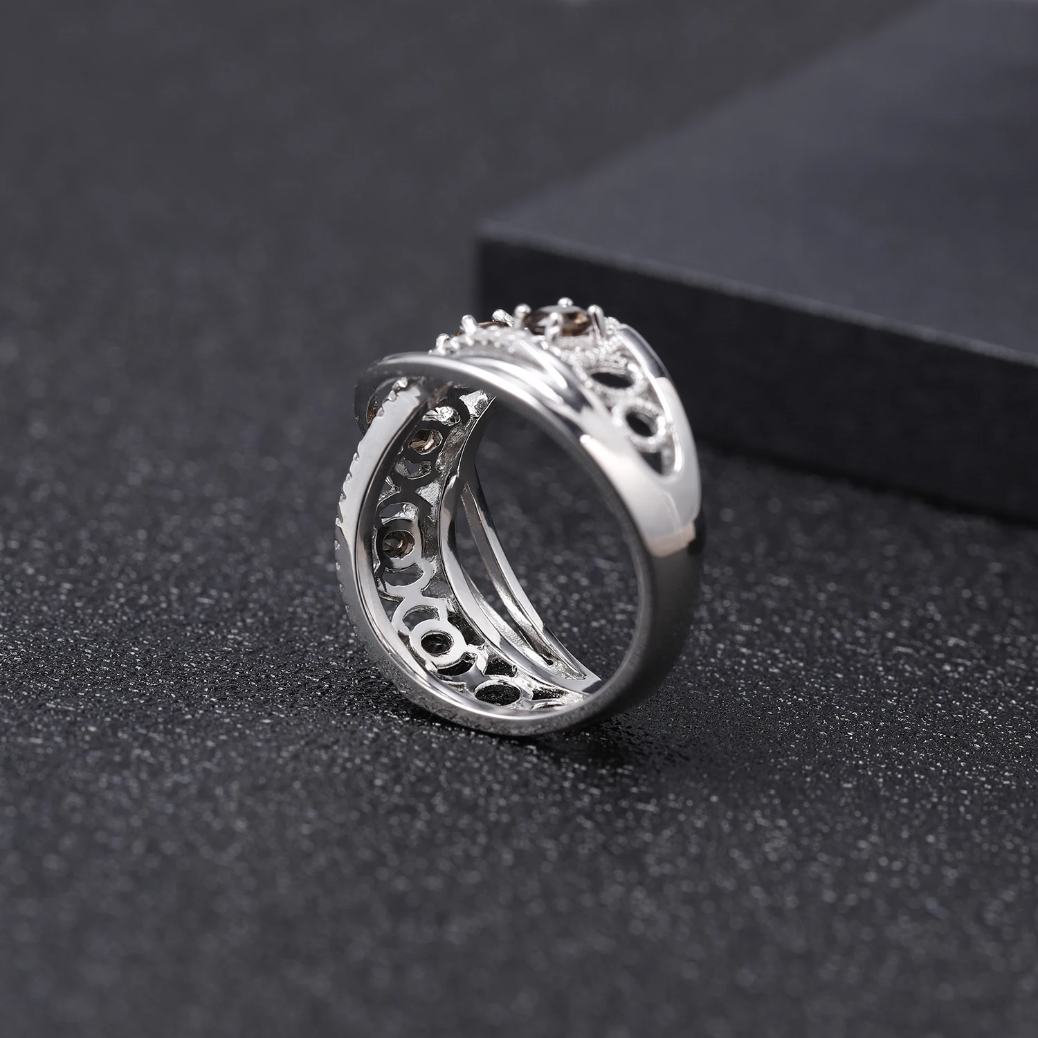 Кольцо из натурального дымчатого кварца с разрезом 0 84 карата | Украшения и