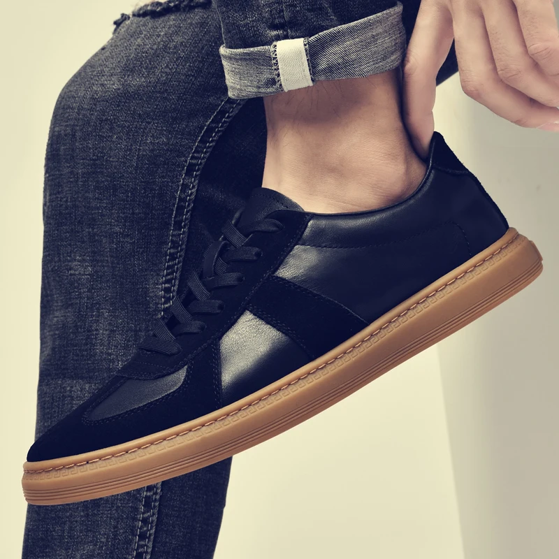 

2021 Fashion Men's Sport Casual Breathable Light Men Sneakers Comfortable Soft Flat Off White Lace up Sneakers Men Sneakers