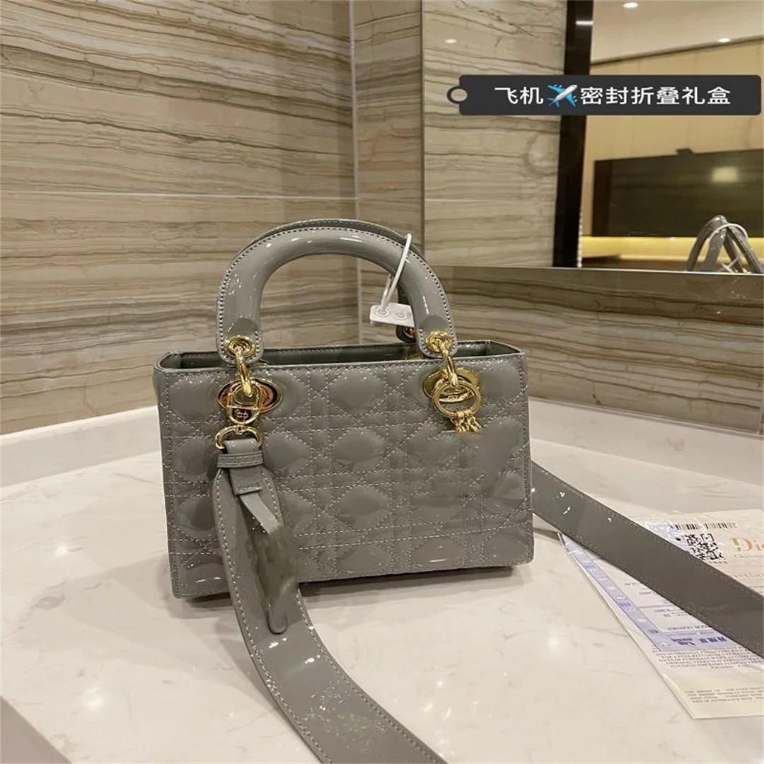 

Women's Handbags