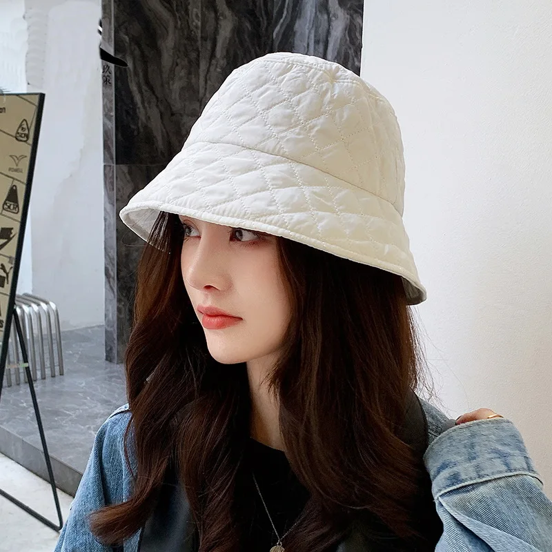 

Winter 2020 Cotton-Padded Female Korean Solid Color Versatile Diamond Lattice Fisherman Hat Trendy Web Fashion Flat Top Warm Hat