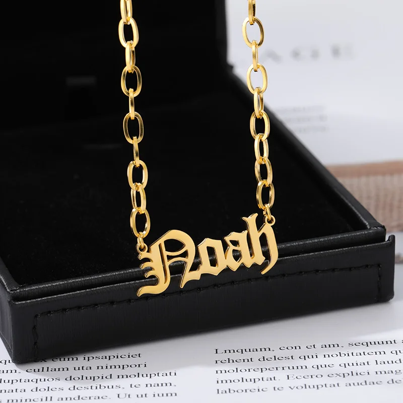 

Изготовленный на заказ в готическом стиле Старый Английский табличка ожерелье для женщин из нержавеющей стали булавки цепи колье для мужчин в стиле «Бохо довольно, ювелирное изделие, подарок